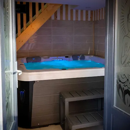 Escapade En Amoureux & Sauna Privatifs * Pelves